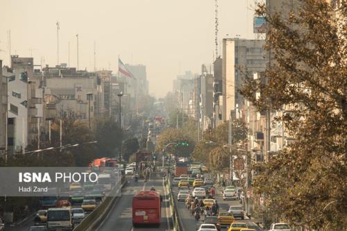 هوای پایتخت، ناسالم برای گروههای حساس در مناطق پرتردد