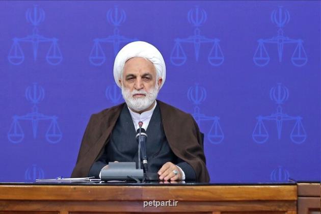 اگر کارگزاران نظام شریک جرم قاچاق سوخت باشند برخورد شدید می نماییم