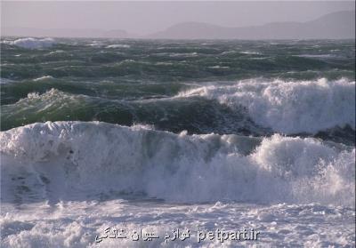 دریای خزر مواج است، روزهای بارانی در شمال كشور